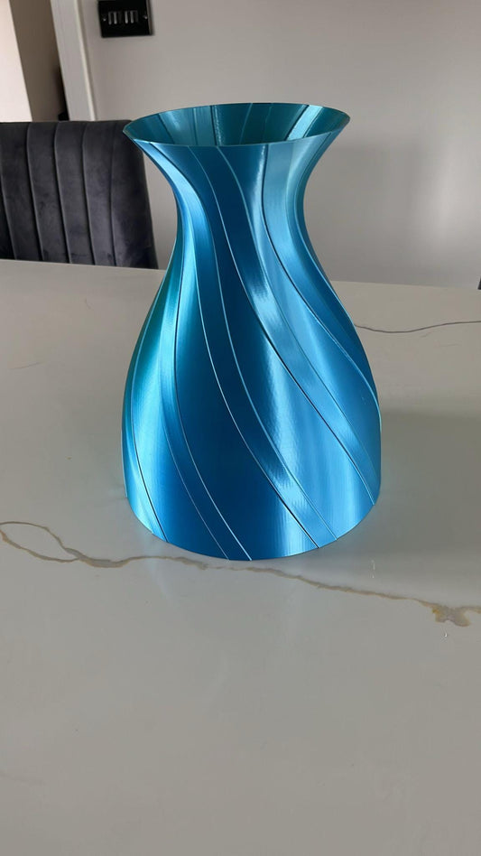 3D Printed Vase – Modern Home Decor, Customisable Color & Size